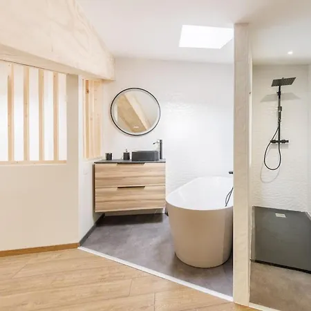 Charming Cozy Иссуар