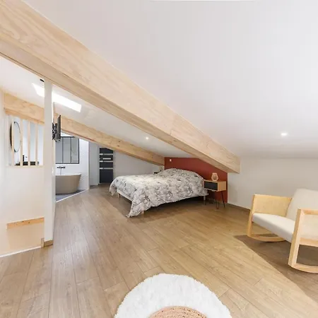 Дом отдыха Charming Cozy Иссуар